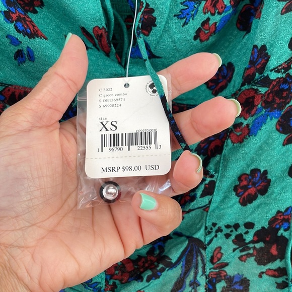 NWT Free People Hilary Print Keyhole Neck Top Green Floral Combo Medium - Picture 4 of 15